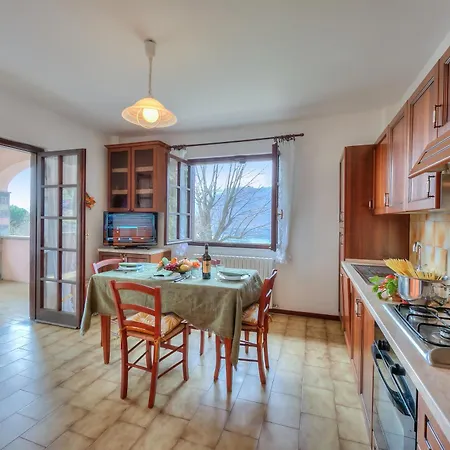 Дом отдыха Casa Serena Park And View - Happy