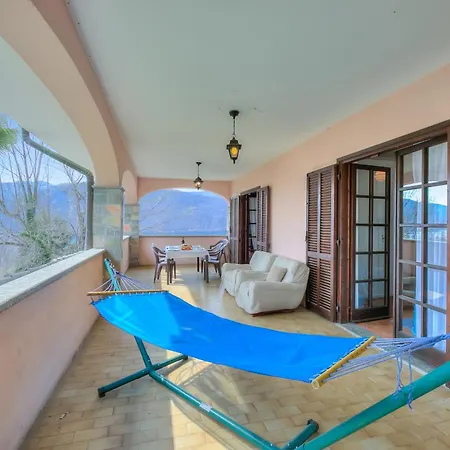 Дом отдыха Casa Serena Park And View - Happy