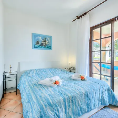 Casa Serena: Orta View Porch And Garden - Happy Feriehus